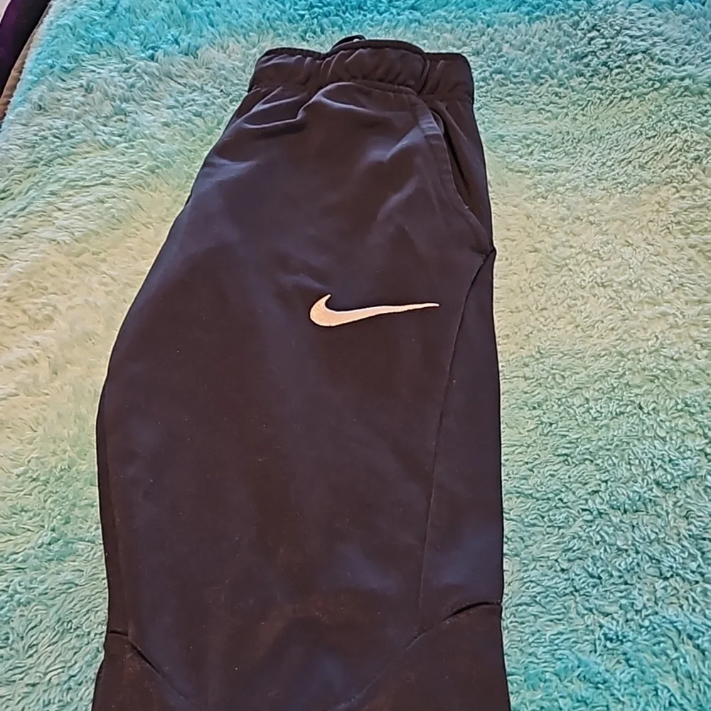 2pc bundle nike boys pants size medium - Picture 2 of 7
